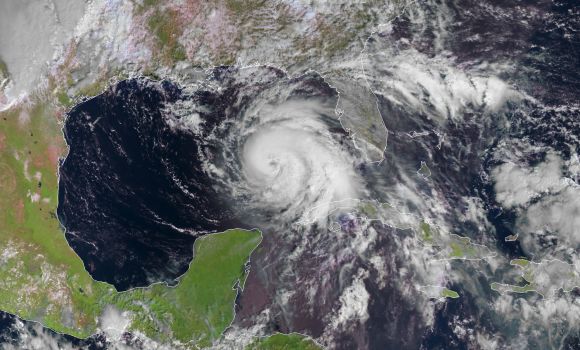 Silný hurikán míří na Floridu
