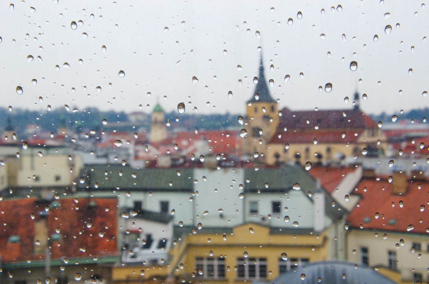 Počasí o víkendu: Před oteplením ještě někde často zaprší
